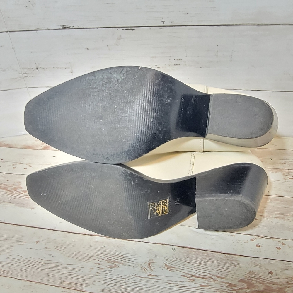 Everlane Cream and Black Ankle Boots - Picture 12 of 15